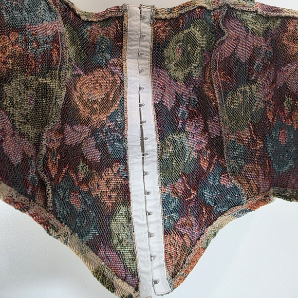 Floral Tapestry Corset Top - Picture 4 of 4